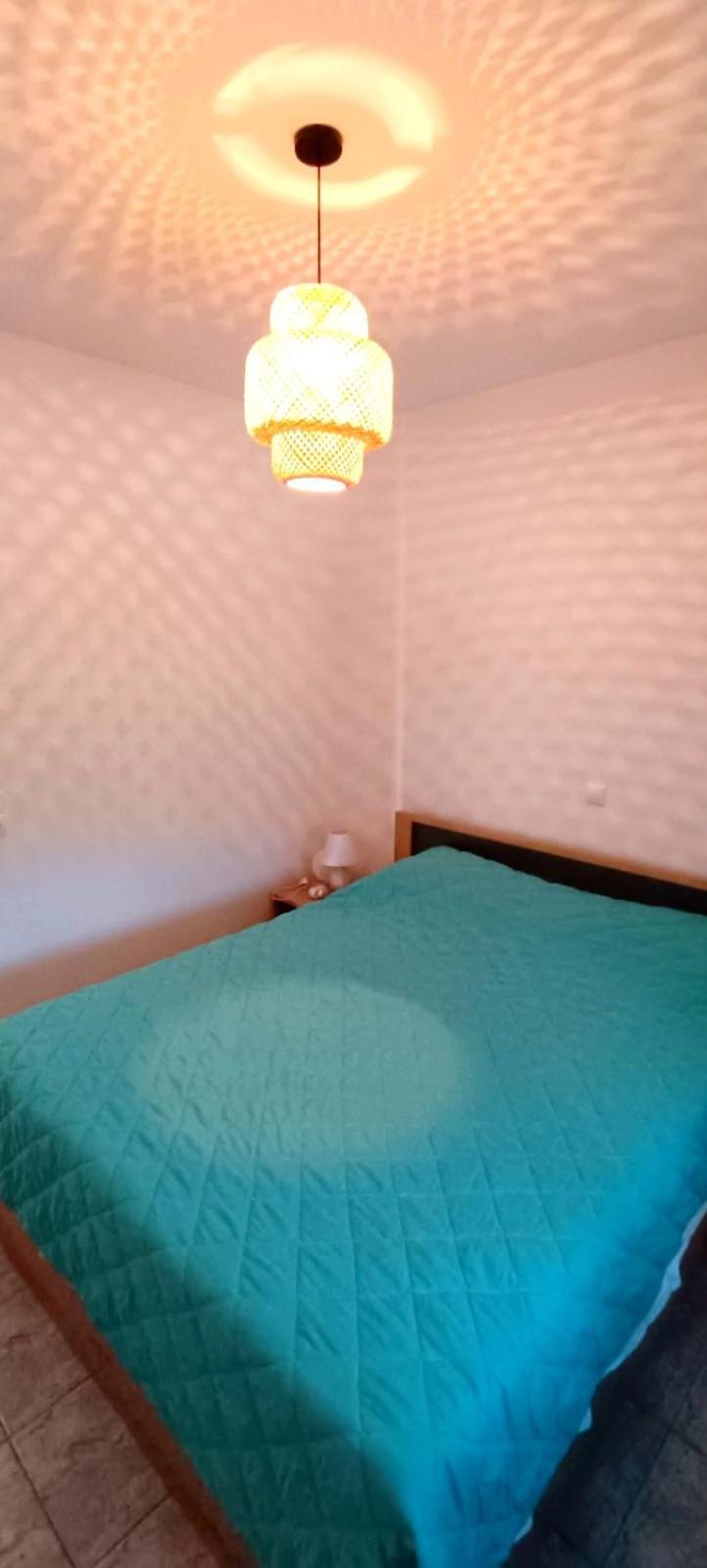 A & K Vacation House Varos Bagian luar foto